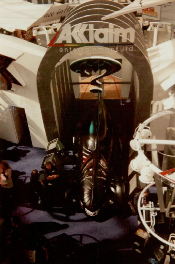 AKLM Batmobile games convention